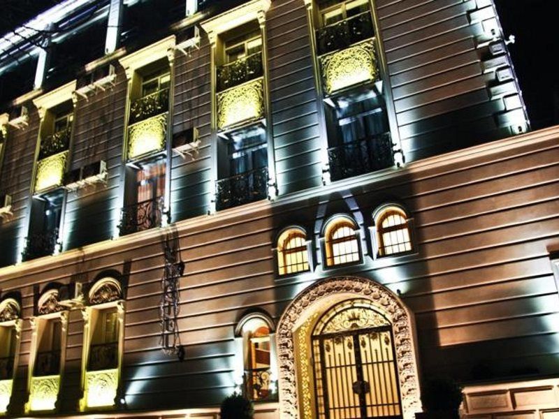 East Legend Hotel Baku Exterior photo